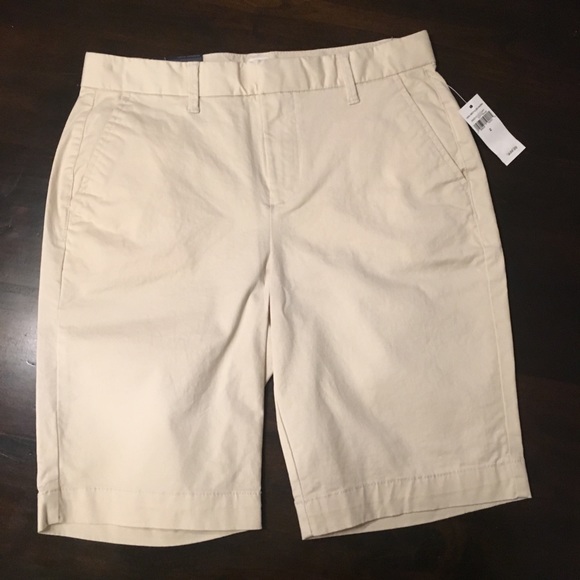 GAP Bermuda shorts size 2 Mid Rise 10” Inseam - Picture 4 of 6